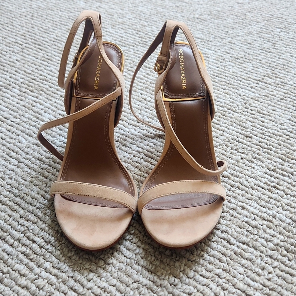 Tan bcbg heels